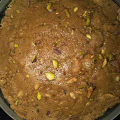 A picture of Gond panjiri.