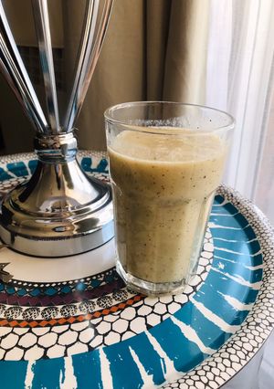 Una foto de Batido de plátano 🍌y kiwi 🥝