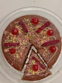 બીટ રૂટ કેક (Beetroot Cake Recipe In Gujarati) રેસીપી મુખ્ય ફોટો