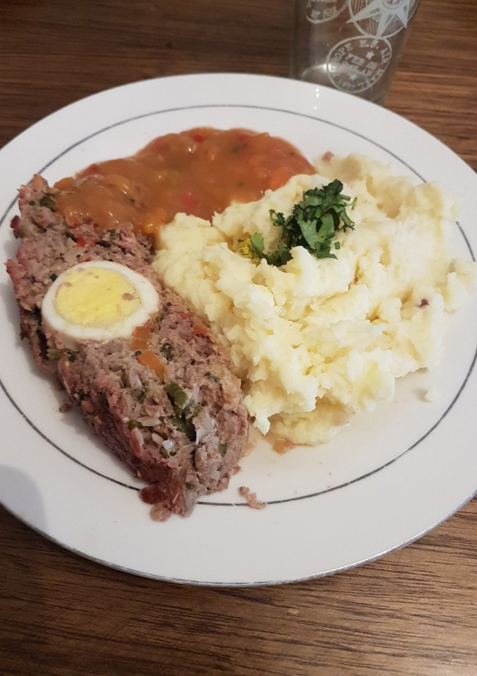 Una foto de Asado Alemán con salsa de carne