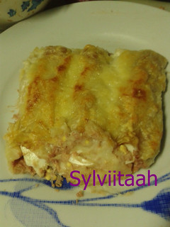 Una foto de Canelones de paté y huevo duro