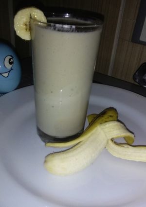 A picture of Banana, Apple Smoothie.
