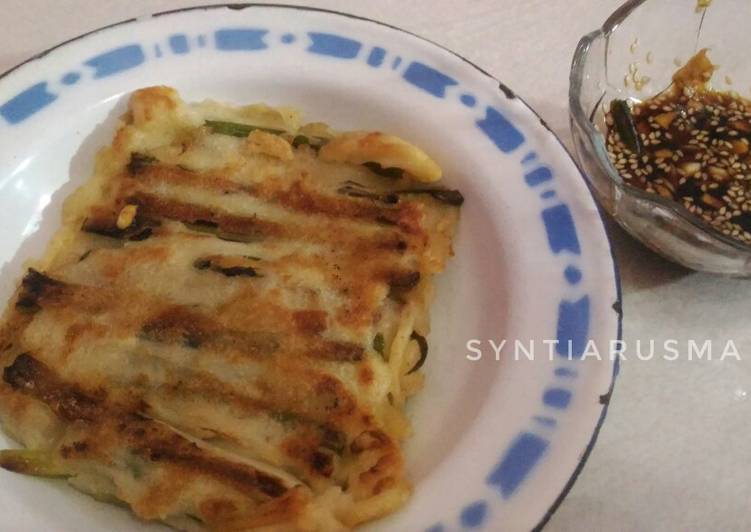 Cara Gampang Menyiapkan Pajeon 파전 - Pancake Daun Bawang yang Sempurna