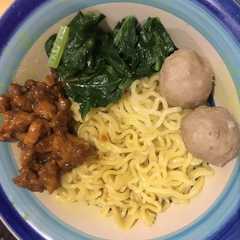 รูปของ Mie ayam ala abang-abang