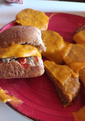 Una foto de Hamburguesas de sobras ¡Deliciciosas!
