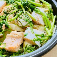 Comforting Salmon Belly, cabbage and daikon hotpot with miso ginger sauce A picture of Comforting Salmon Belly, cabbage and daikon hotpot with miso ginger sauce.