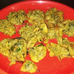 A picture of Methi pakore.