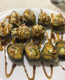 Roll de plátano y salmón