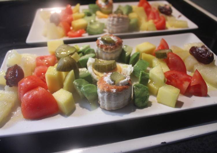 Ensalada tropical con volovanes