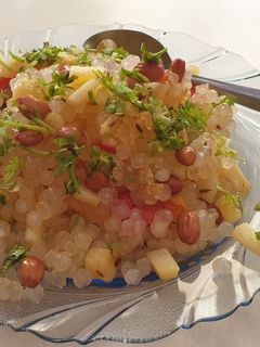 साबूदाना खिचडी (sabudana khichdi recipe in Hindi) रेसिपी मुख्य फोटो