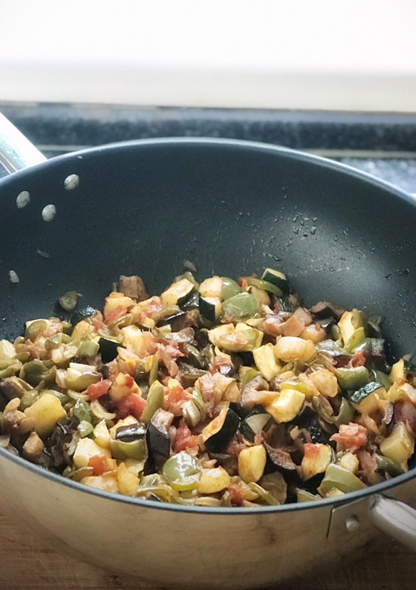 Una foto de Pisto de verduras