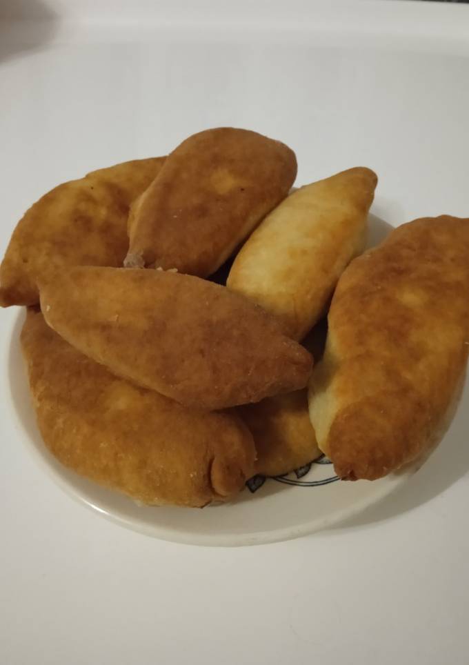Пиріжки з м'ясом