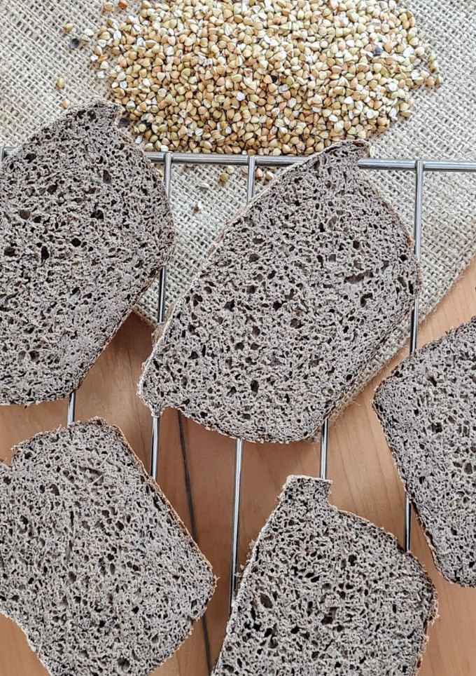 Una foto de Pan de harina de trigo sarraceno con Psyllium husk 🍞Pan orgánico, integral y sin gluten