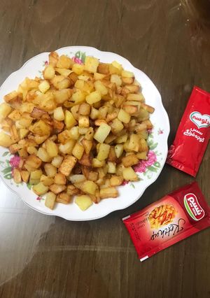 عکسی از دستور سیب زمینی سرخ کرده خوشمزه 😋🍟
