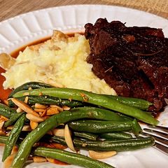 A picture of Braised Beef Short Rib.