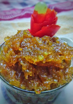 खट्टी-मीठी आम की चटनी (Khatti meethi aam ki chutney recipe in Hindi) रेसिपी मुख्य फोटो
