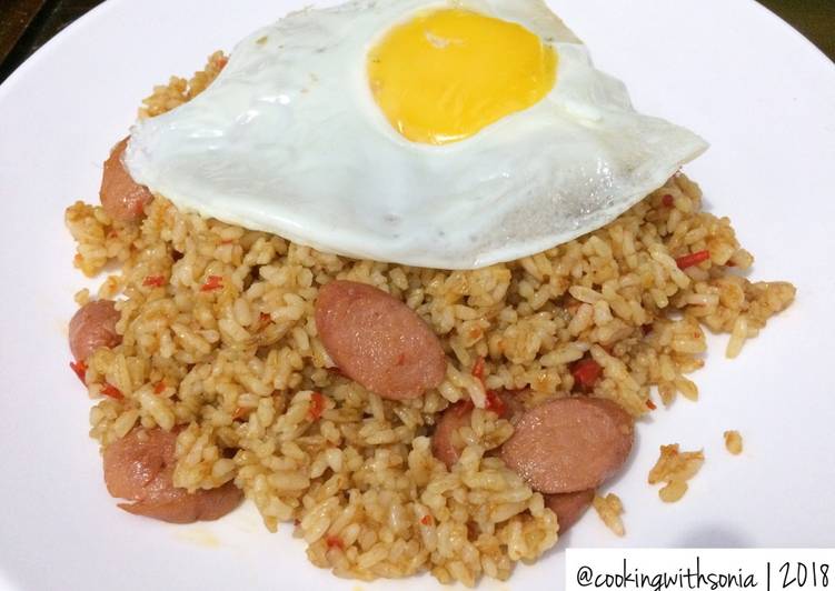 Nasi Goreng Sosis ala Anak Kos