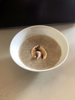 Una foto de Crema de champiñones uff deli