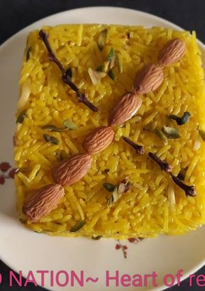 A picture of Kesariya chawal.