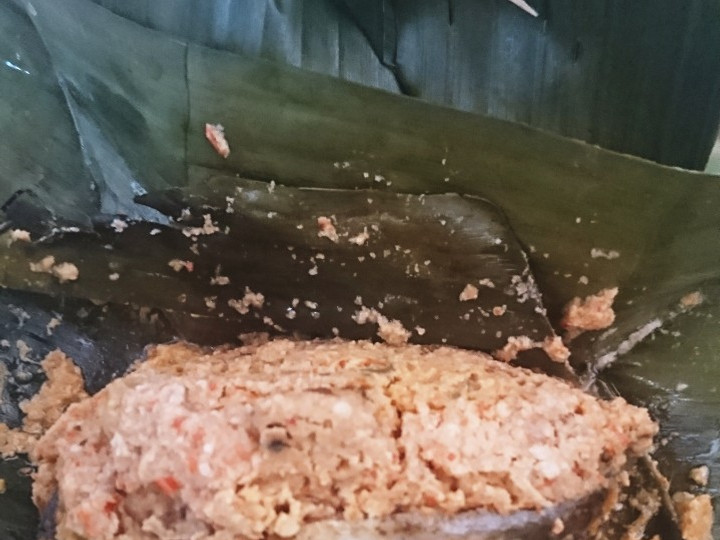 Bagaimana Menyiapkan Pepes bandeng bumbu rujak Anti Gagal