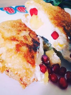Fruit sandwiches with cream रेसिपी मुख्य फोटो