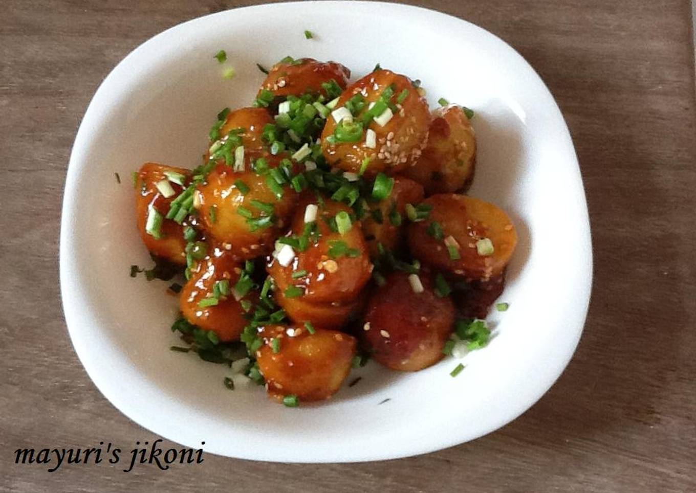 Sesame, Honey Chilli Potatoes