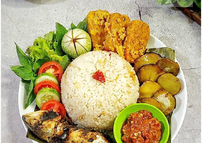 Resep Nasi Liwet Magiccom Oleh Bunda Rayyan Cookpad