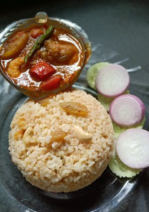 পোলাও আর চিংড়ি মাছের তরকারি (polao ar chingri macher torkari recipe in Bengali) রেসিপির প্রধান ছবি