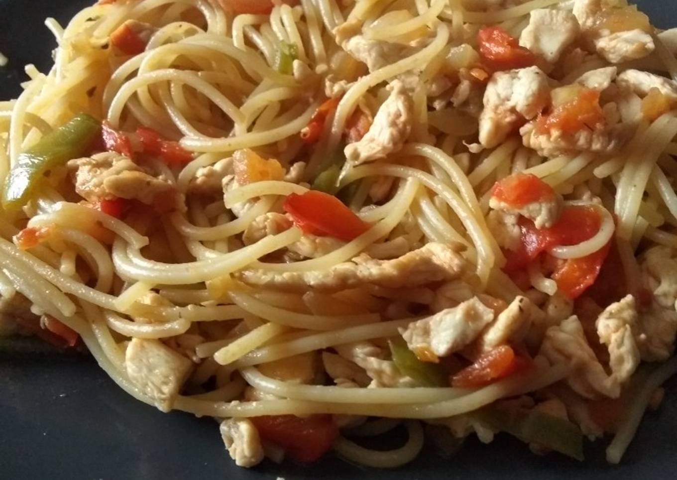 🍝 Spaghetti con pollo y verdura
