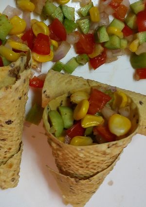 A picture of Papad cone chat.