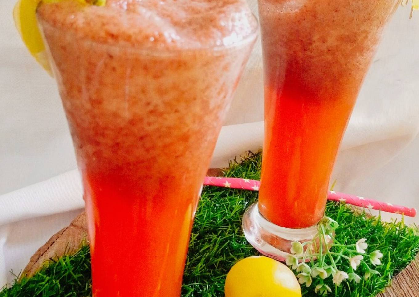 Strawberry Mint Lemonade