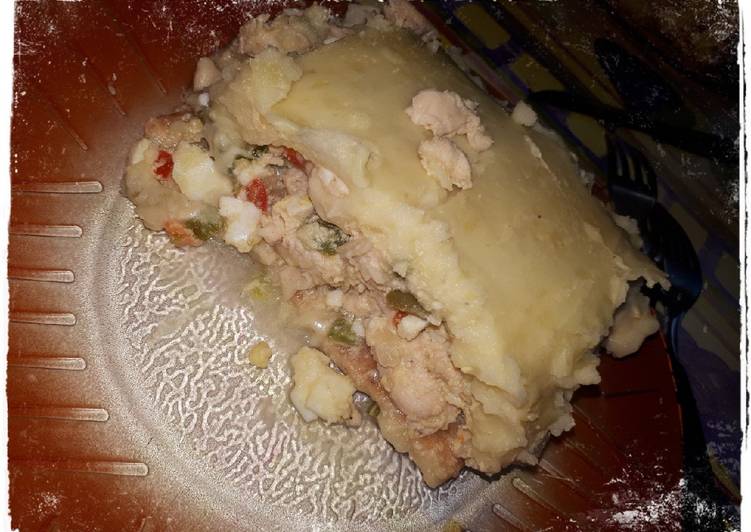 Pastel de papa y pollo con base crujiente