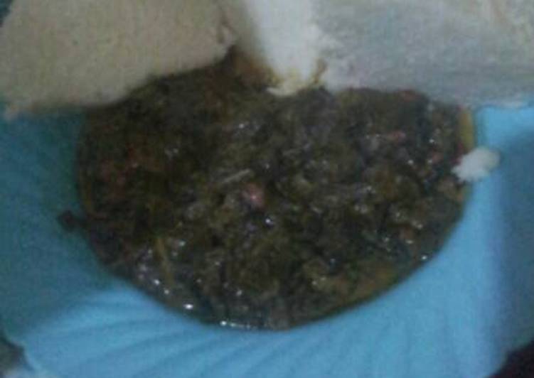 Ugali and African vegetable &quot;managu&quot;