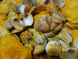 Merluza con almejas a la marinera