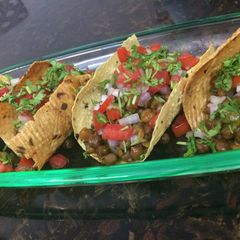 A picture of Indian Papad tacos.