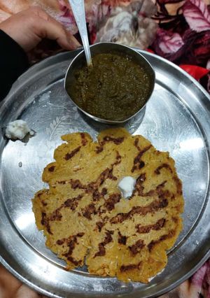 मक्का का पराठा(makka patarha recipe in hindi) रेसिपी मुख्य फोटो