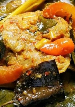 Foto resep Pepes ayam kemangi bumbu kuning