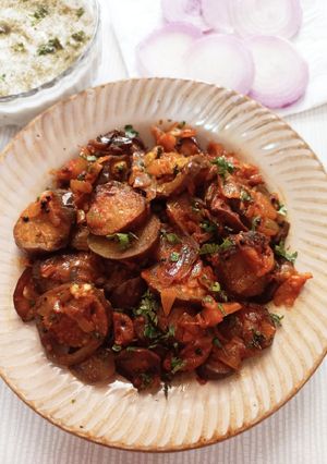 A picture of Masaledar brinjal bhaji.