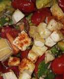 Ensalada de cherry, tofu y palta (riquísima y nutritiva)