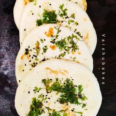 Dhania Methi Tawa Kulcha A picture of Dhania Methi Tawa Kulcha.