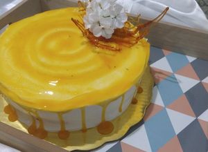 Una foto de Bitter Yellow Cake💛✨