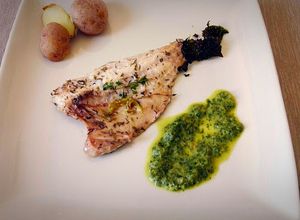 Foto principal de Pescado al horno con salsa de radicchio