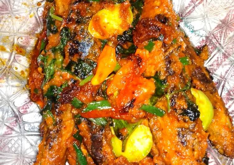 21. Tongkol Balado Pete