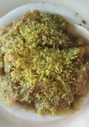 A picture of Spicy Aloo chat.