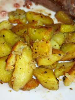 Una foto de Como hacer las mejores papas asadas/doradas