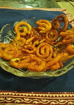 A picture of Namkeen potato jalebi.
