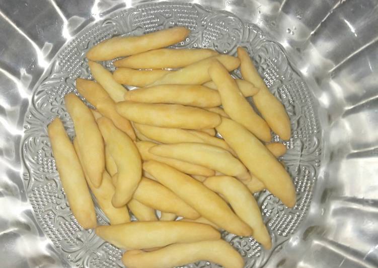 Cemilan terigu ala anak kost