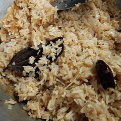 A picture of Onion pulav (Sindhi bhugga Chawla).