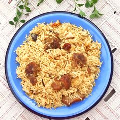 A picture of Beef pulao.