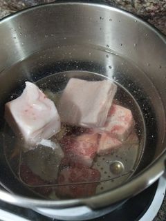 Una foto de Caldo de puchero olla express